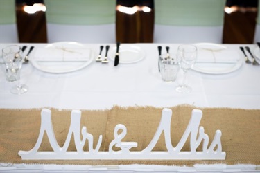 phoca_thumb_l_OakeyCulturalCentreweddingtabledecoration.jpg