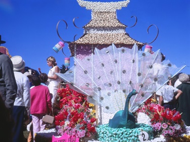 carnival_of_flowers.jpg